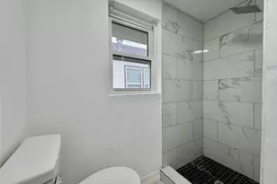 27 Norwood St, Houston, TX 77011 - Photo 24