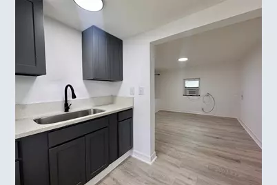 27 Norwood Street, Houston, TX 77011 - Photo 30