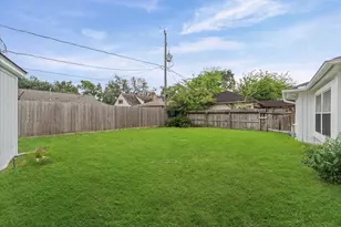 2306 Eaglerock Dr, Houston, TX 77080 - Photo 30