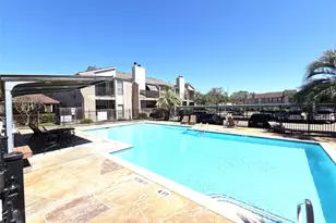 8100 Cambridge St, Houston, TX 77054 - Photo 14