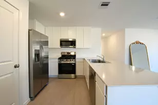 2823 Cedar Rock St, League City, TX 77573 - Photo 2