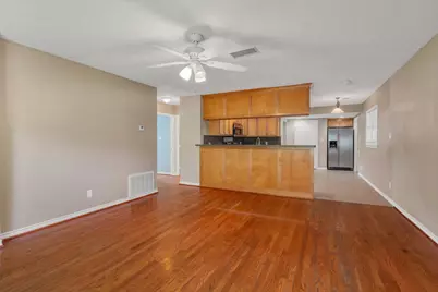119 Barracuda Avenue, Galveston, TX 77550 - Photo 8