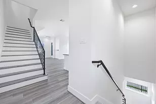 3313 Baer St, Houston, TX 77020 - Photo 8