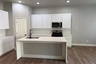504 Center St, Richmond, TX 77469 - Photo 8