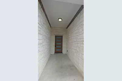 504 Center Street, Richmond, TX 77469 - Photo 2