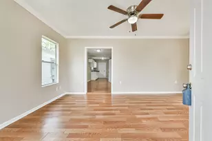 7615 Ave E, Houston, TX 77012 - Photo 4