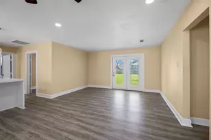 1405 Austin St, La Marque, TX 77568 - Photo 18