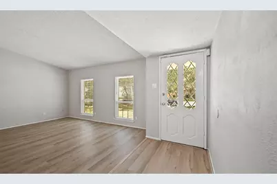 2130 Quail Valley East Drive, Missouri City, TX 77459 - Photo 4