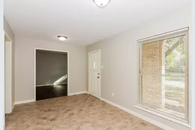 2104 Yorktown Court S, League City, TX 77573 - Photo 2