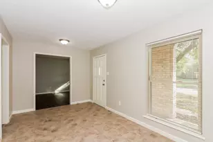 2104 Yorktown Ct S, League City, TX 77573 - Photo 2
