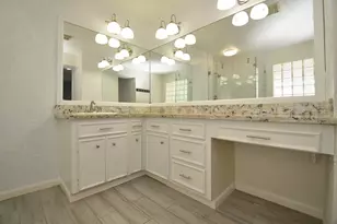 2711 Williamsburg Dr, Dickinson, TX 77539 - Photo 18