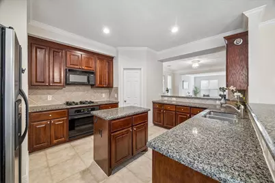1807 Stacy Crest, Houston, TX 77008 - Photo 4