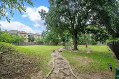 1807 Stacy Crest, Houston, TX 77008 - Photo 14