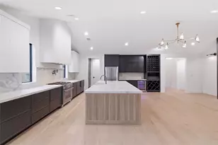2023 Viking Dr Dr, Houston, TX 77018 - Photo 14