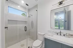 2023 Viking Dr Dr, Houston, TX 77018 - Photo 8
