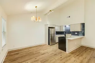 2305 55th St, Galveston, TX 77551 - Photo 4