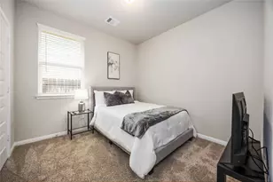 7047 Silverleaf Oak St, Conroe, TX 77304 - Photo 12