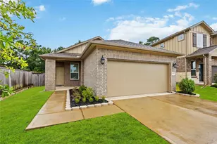 7047 Silverleaf Oak St, Conroe, TX 77304 - Photo 2