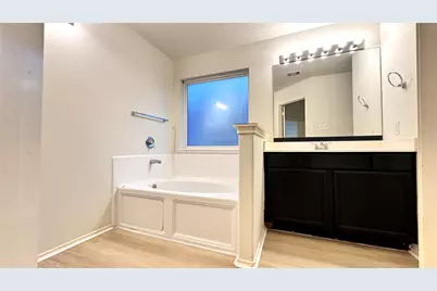 6818 Hampden Point Court, Houston, TX 77040 - Photo 12