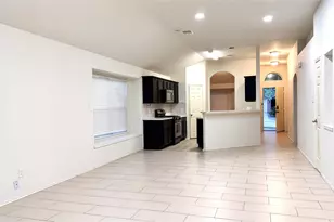 6818 Hampden Point Ct, Houston, TX 77040 - Photo 4