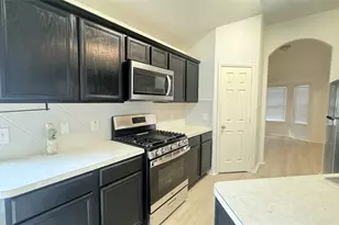 6818 Hampden Point Ct, Houston, TX 77040 - Photo 6