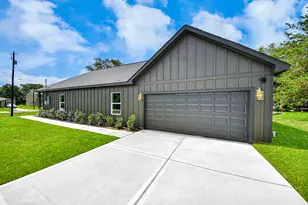 211 19th St, Hempstead, TX 77445 - Photo 4