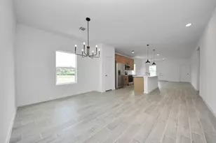 211 19th St, Hempstead, TX 77445 - Photo 18