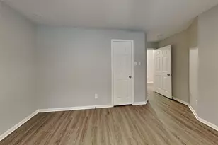 10 Windswept Oaks Pl, Conroe, TX 77385 - Photo 14