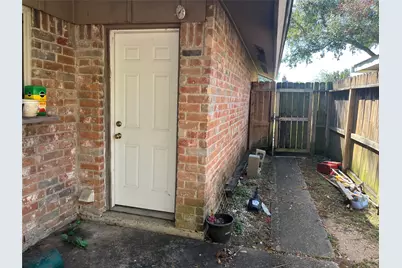 11702 Ensbrook Drive, Houston, TX 77099 - Photo 18