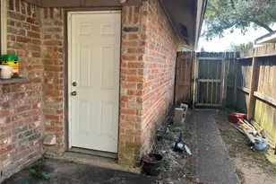 11702 Ensbrook Dr, Houston, TX 77099 - Photo 18
