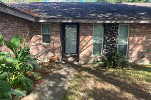 11702 Ensbrook Dr, Houston, TX 77099 - Photo 2