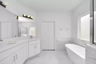 7902 Parnell St, Houston, TX 77051 - Photo 18