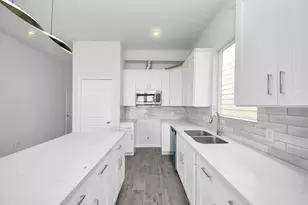 7902 Parnell St, Houston, TX 77051 - Photo 6