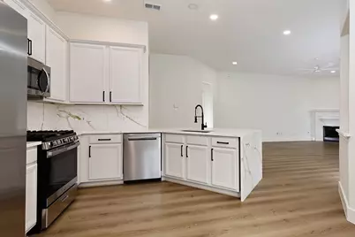 122 S Abram, The Woodlands, TX 77382 - Photo 10