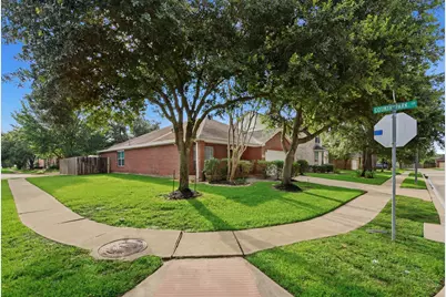 19226 Countryhills Court, Spring, TX 77388 - Photo 4