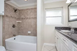 2002 Nina Lee Ln, Houston, TX 77018 - Photo 30