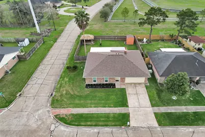 8422 Oakhaven Road, La Porte, TX 77571 - Photo 42