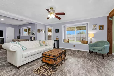 8422 Oakhaven Road, La Porte, TX 77571 - Photo 6