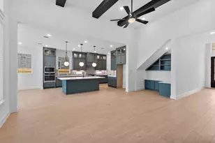 16019 Mahogany Mist Dr, Conroe, TX 77302 - Photo 6