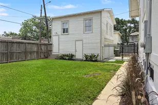 1602 Rosenberg St, Galveston, TX 77550 - Photo 26