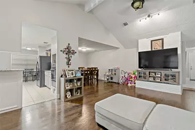 1910 E Navaho Trail, Katy, TX 77449 - Photo 4