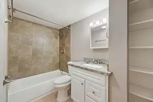 17615 Autumn Hills Dr, Houston, TX 77084 - Photo 18