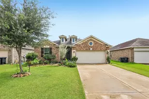 1498 Foshee Ct, Alvin, TX 77511 - Photo 2