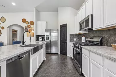 1498 Foshee Court, Alvin, TX 77511 - Photo 10