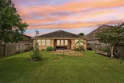 1498 Foshee Court, Alvin, TX 77511 - Photo 20