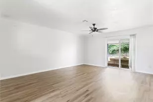 11939 Flushing Meadows Dr, Houston, TX 77089 - Photo 8