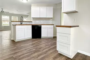 11735 Silent Elm St, Houston, TX 77044 - Photo 6