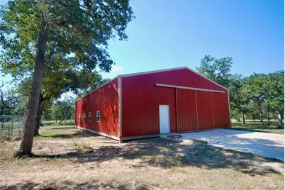 3033 County Road 18, Hallettsville, TX 77964 - Photo 20