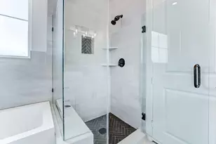 107 W Whitney St, Houston, TX 77018 - Photo 6