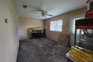 610 E Division St, Edna, TX 77957 - Photo 24